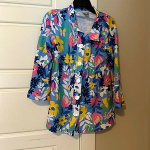 Nice jacket great with skirts ir jeans